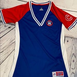 Majestic Chicago Cubs V-Neck Top